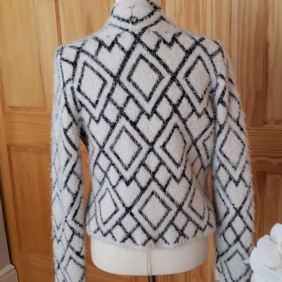 Avec Les Filles Black & White Eyelash Cardigan Size M - Picture 5 of 10